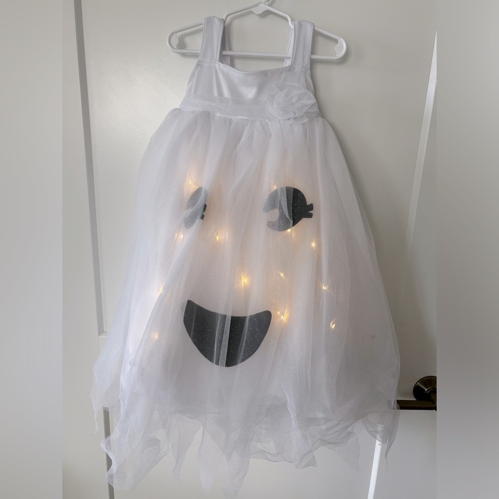 Pottery barn light up ghost dress.  Size 4-6